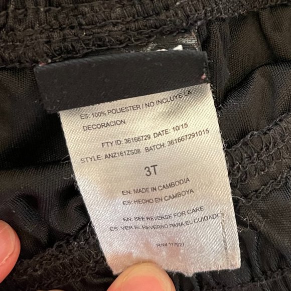 Boys shorts bundle 3T - Picture 2 of 5